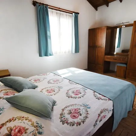 Kay6600 Hayme 2 Bedrooms *